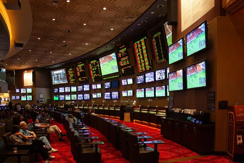 The Live Betting Slowdown: Why Asian Sportsbooks Move Faster When the Game Is On